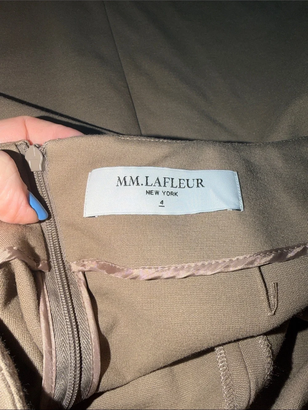 M.M. Lafleur Ladies Taupe Straight Skirt. Size 4 Front Slit. Classic, career